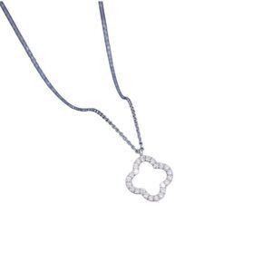 Beautiful Clover Necklace